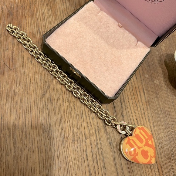 Vintage Juicy Couture Reversible Heart Charm on Short Gold Link Chain Necklace - Picture 3 of 5